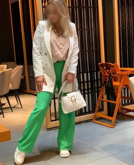 Carlotta, 38 anni